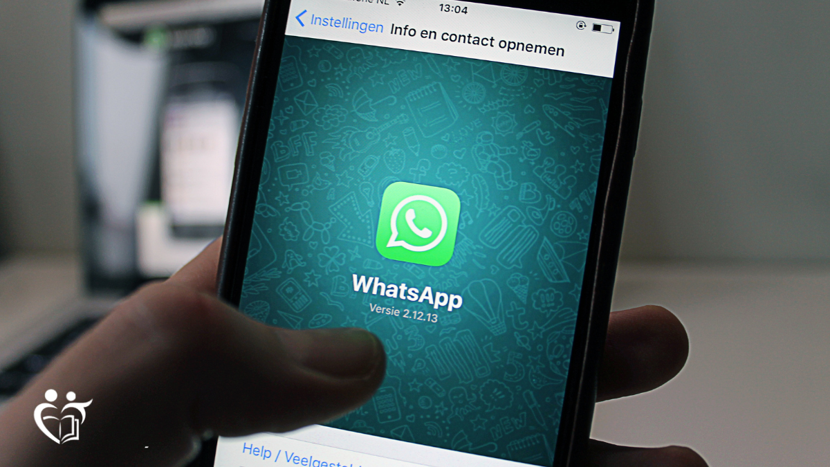 ¡Conéctate con tus hermanos y hermanas de la fe en WhatsApp!
