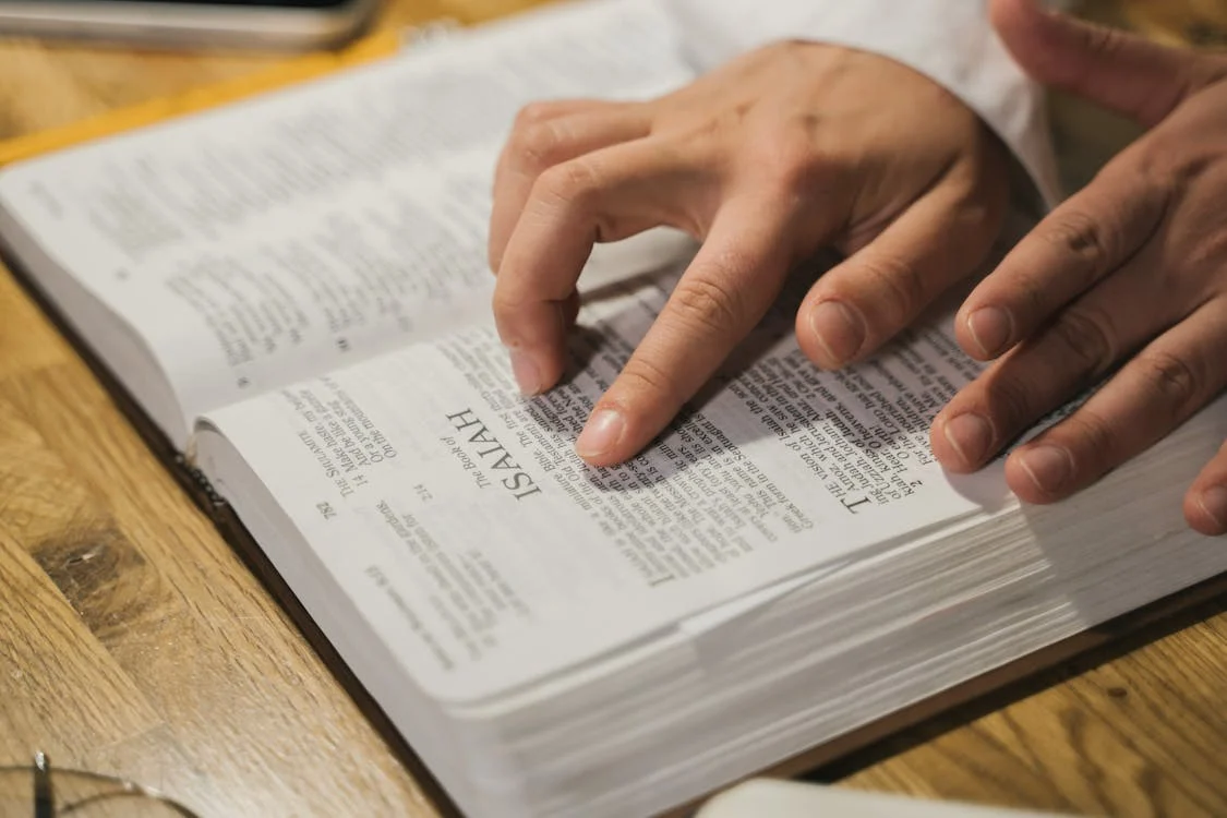 Verses of strength in difficult times: What God has to say to us